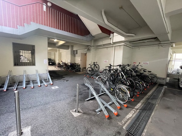 駐輪場