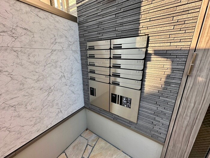 物件外観写真6　(建物設備)