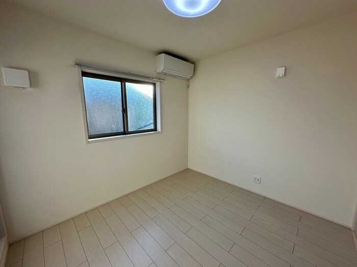 物件内観写真16　(居室)