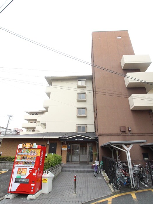 シャロム吉祥院の物件外観写真