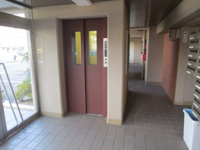 物件外観写真4　(建物設備)