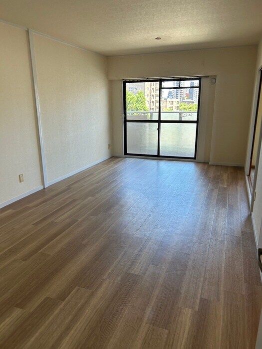 物件内観写真12　(居室)