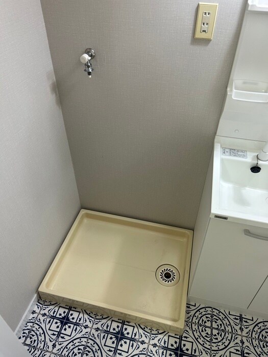 物件内観写真15　(洗濯機置場)