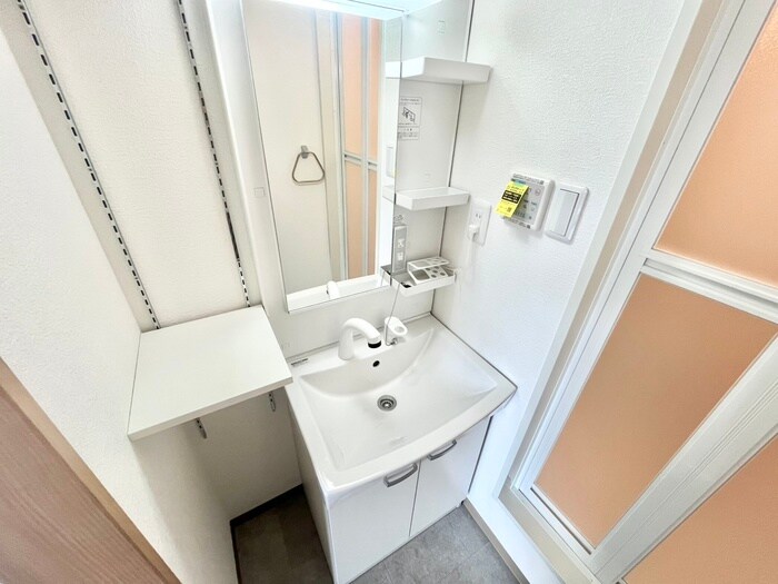 サンクリエート追分の洗面