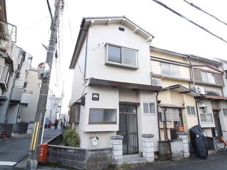 西野大鳥井町126-10貸家外観写真