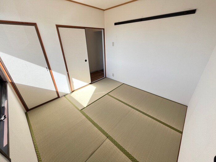 物件内観写真7　(居室)