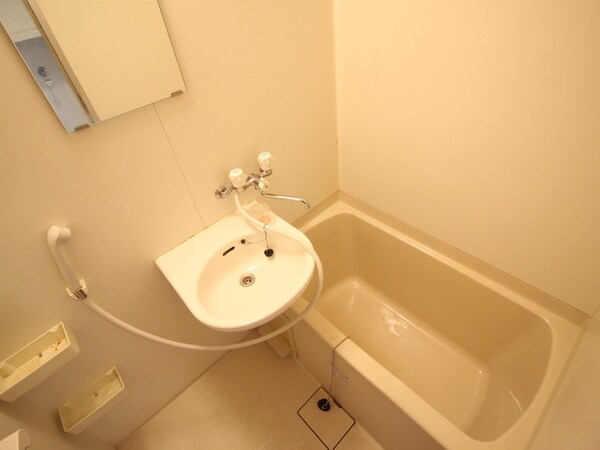 バス／シャワールーム等