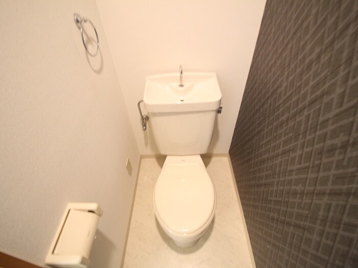 物件内観写真10　(トイレ)