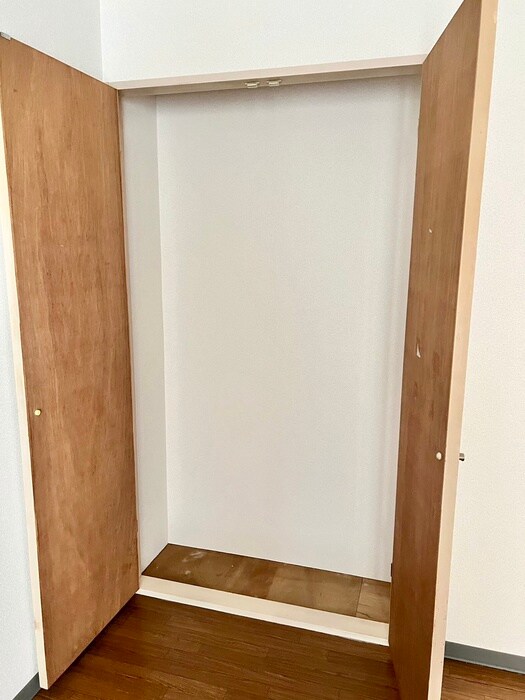 物件内観写真9　(収納)