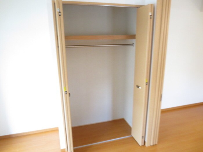 物件内観写真10　(収納)