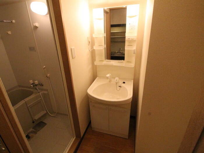 物件内観写真9　(洗面)