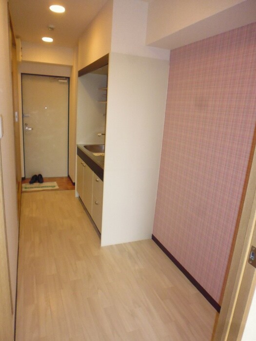 物件内観写真11　(廊下)