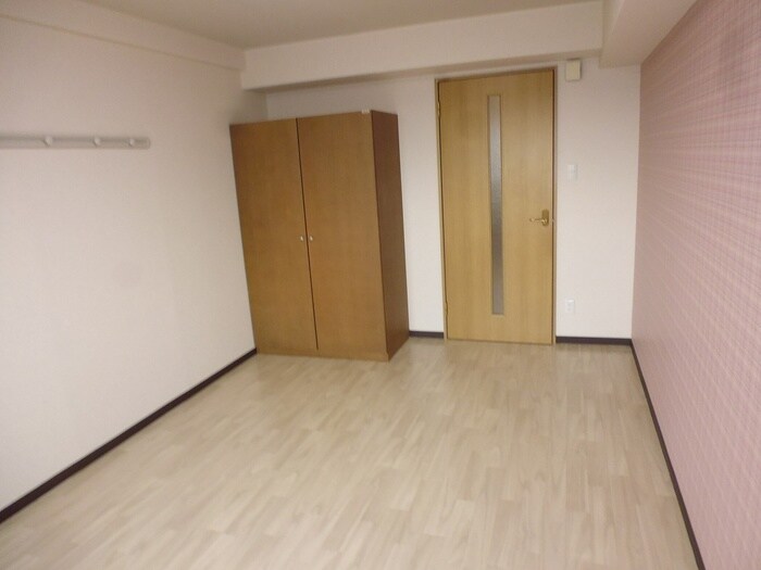 物件内観写真12　(収納)