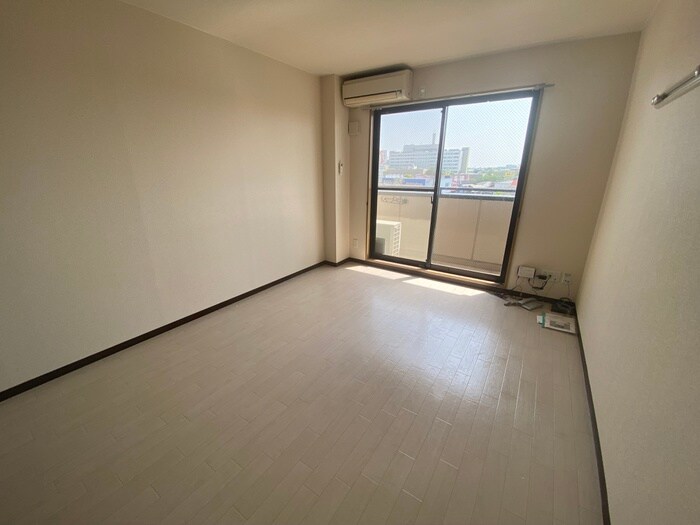 物件内観写真21　(居室)