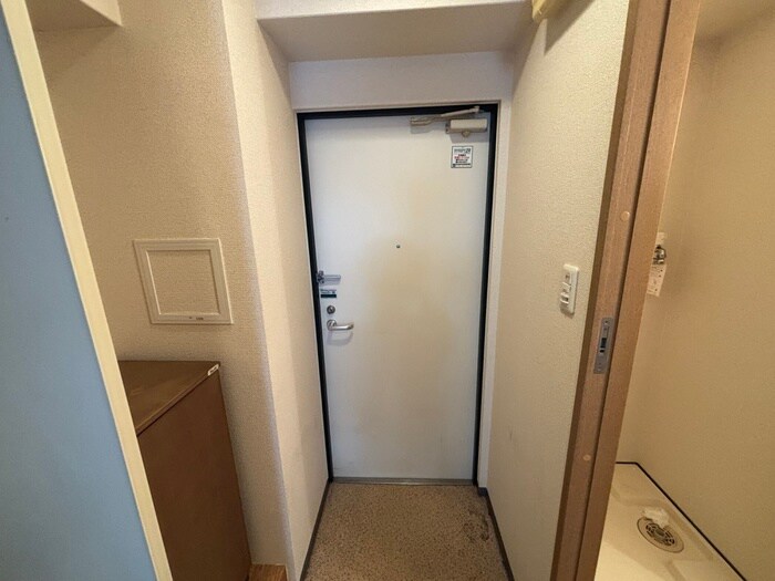 物件内観写真22　(玄関)