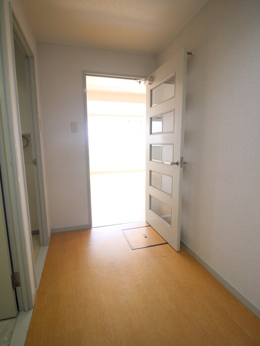 物件内観写真18　(廊下)