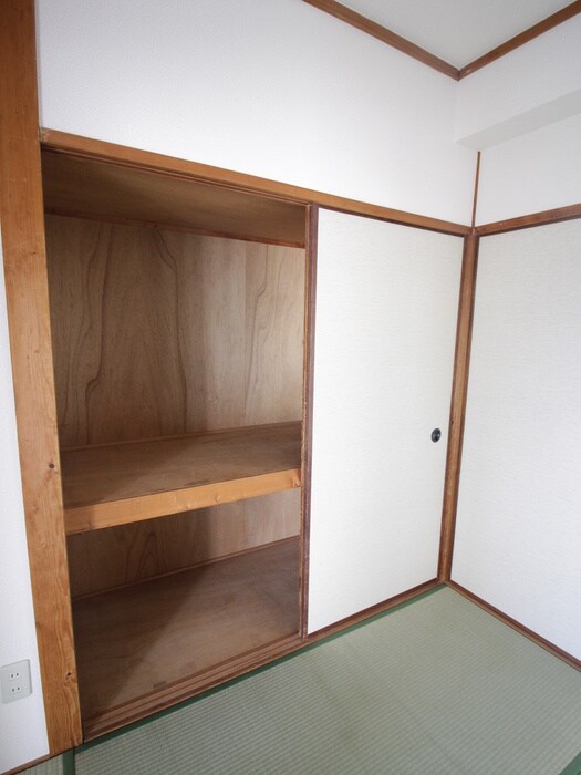 物件内観写真18　(収納)