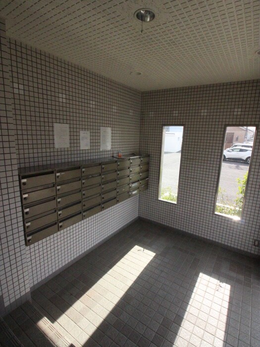 物件外観写真6　(建物設備)