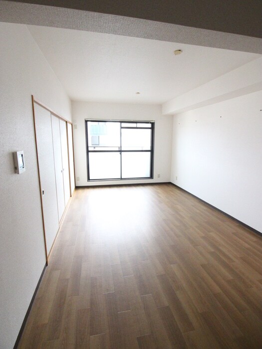 物件内観写真13　(居室)