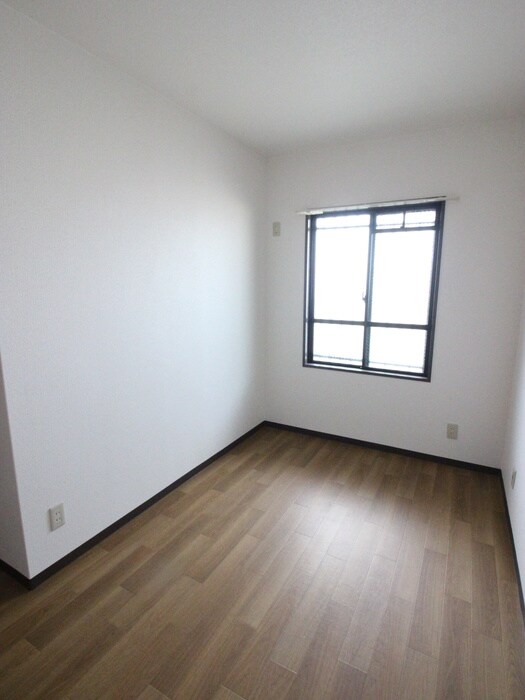 物件内観写真16　(居室)