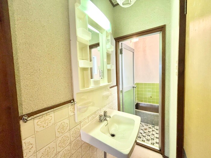 物件内観写真9　(洗面)