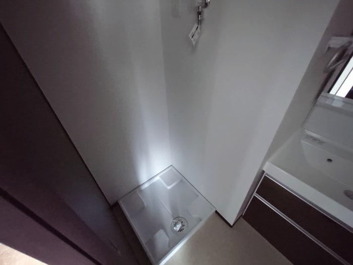 物件内観写真12　(洗濯機置場)