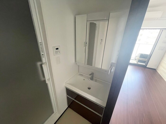 物件内観写真13　(洗面)