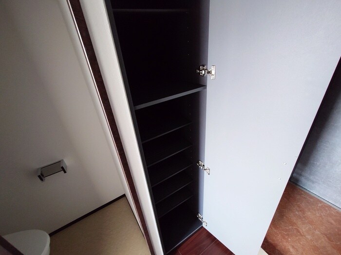 物件内観写真15　(靴箱)