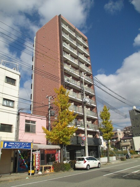 ﾗﾗﾌﾟﾚｲｽ三宮東ｱｽｳﾞｪﾙ（1004）外観写真