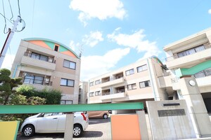 アルバ－ト箕面外観写真