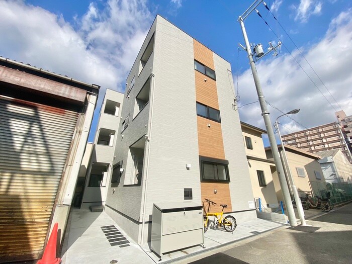 物件外観写真1　(外観写真)