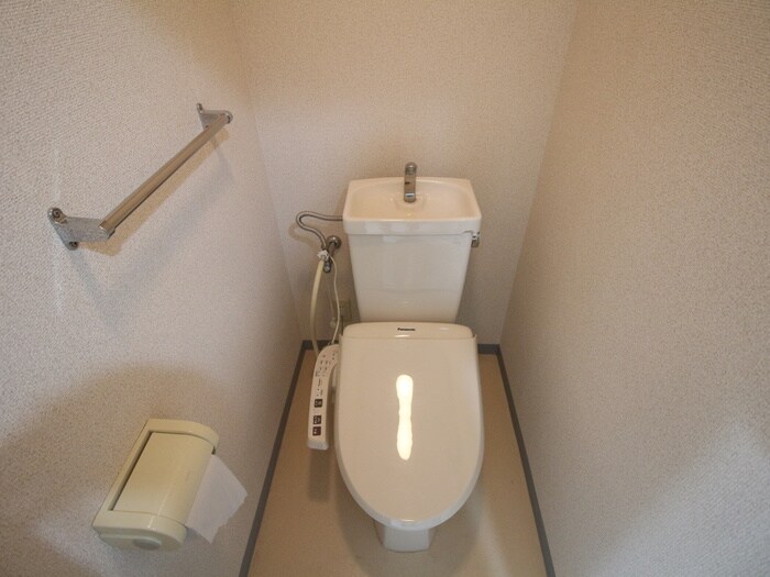 物件内観写真11　(トイレ)