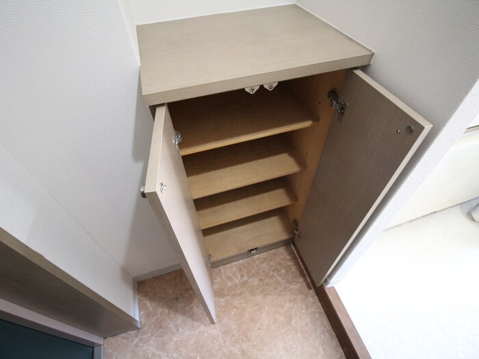 物件内観写真14　(靴箱)