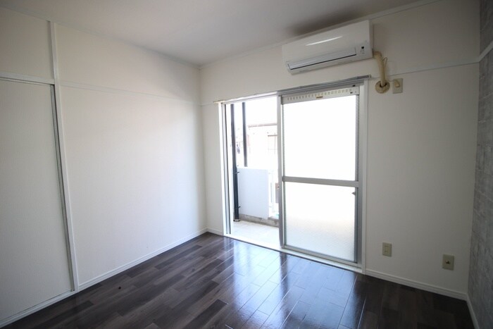 物件内観写真13　(居室)