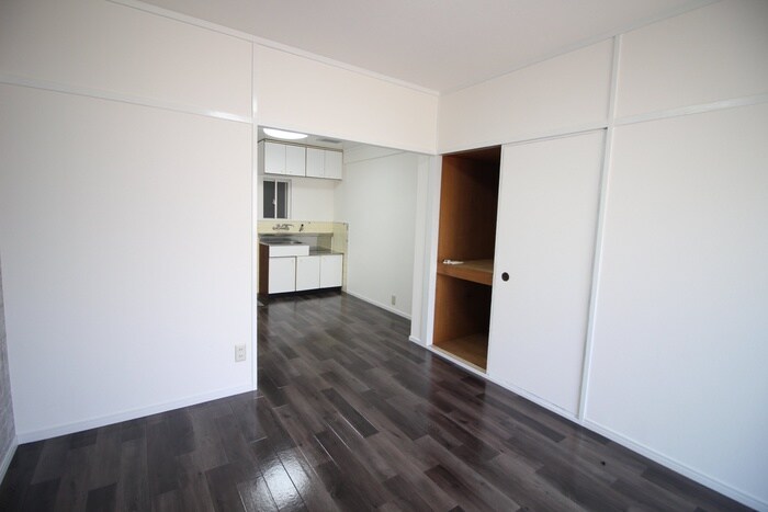 物件内観写真19　(居室)