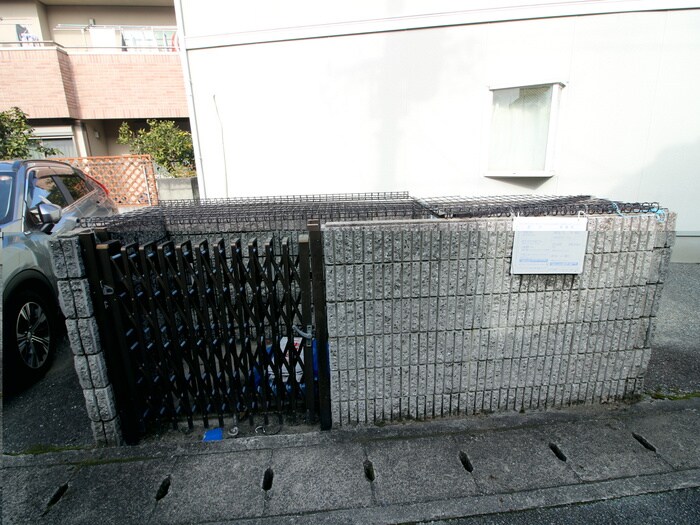 物件外観写真6　(建物設備)