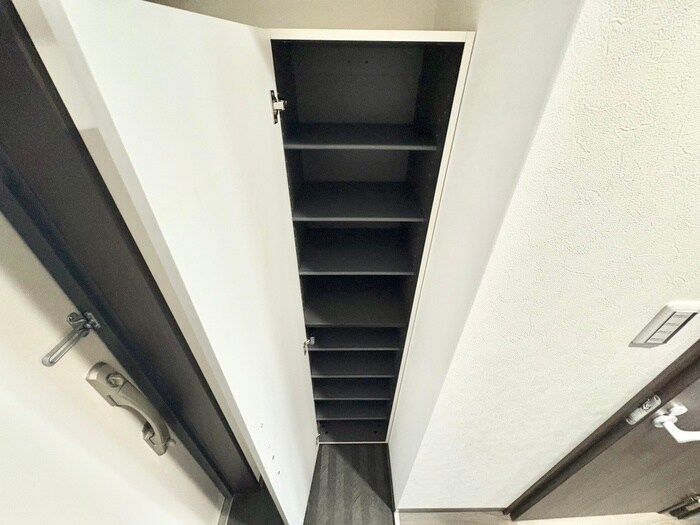 物件内観写真9　(靴箱)