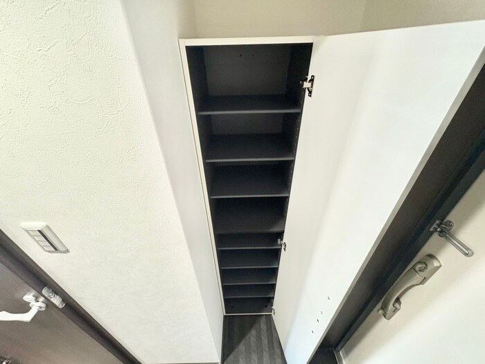 物件内観写真9　(靴箱)