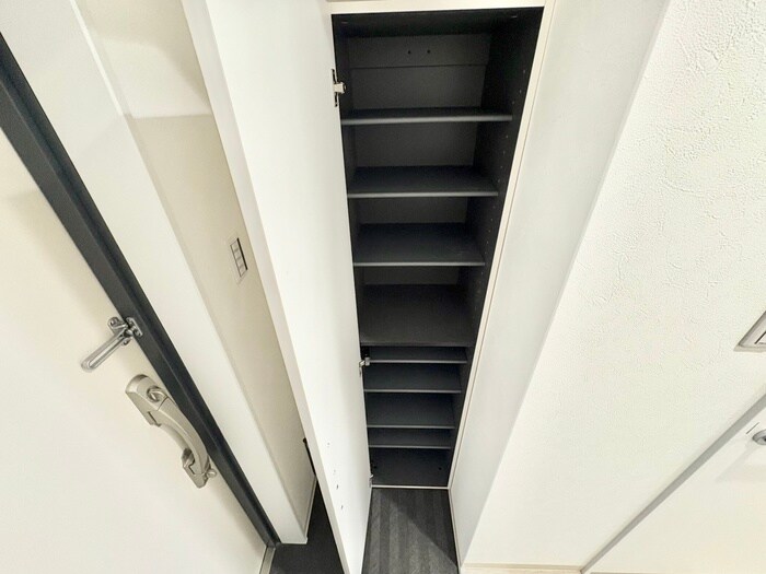 物件内観写真9　(靴箱)