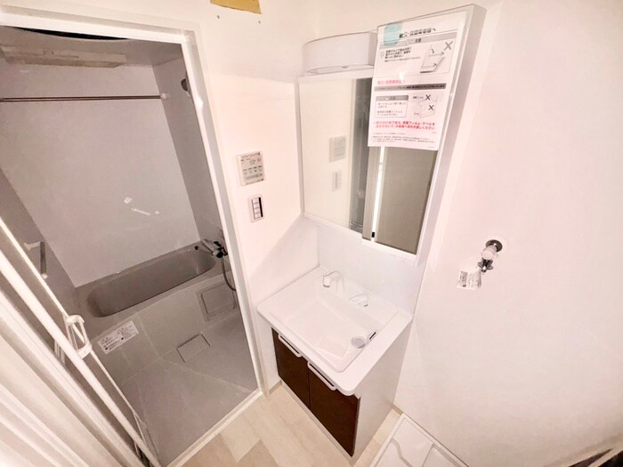 物件内観写真9　(洗面)