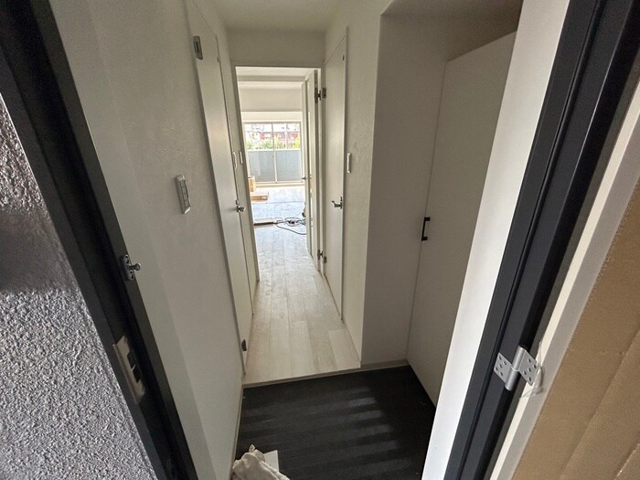 物件内観写真10　(廊下)