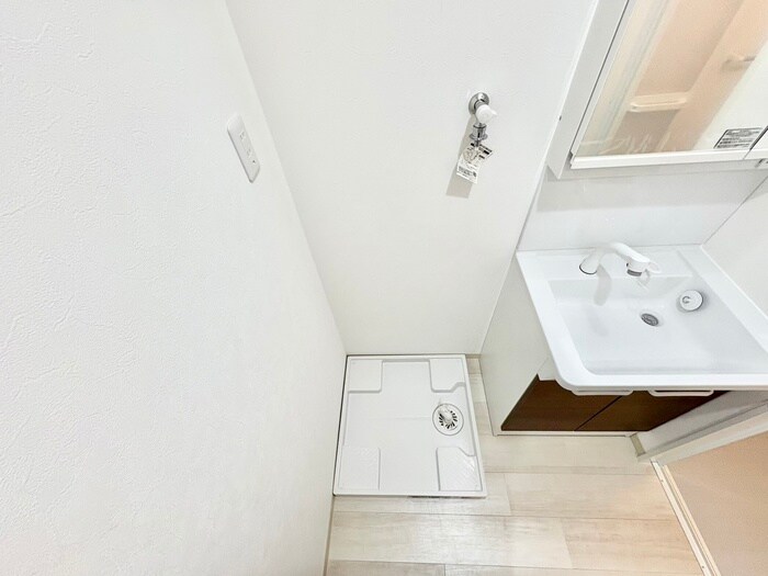 物件内観写真10　(洗濯機置場)