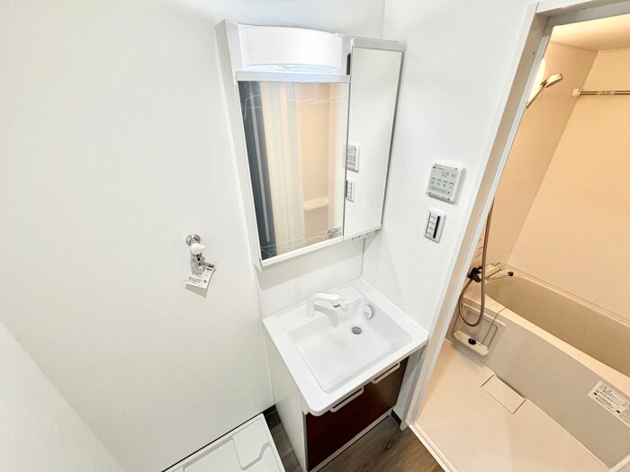 物件内観写真11　(洗面)