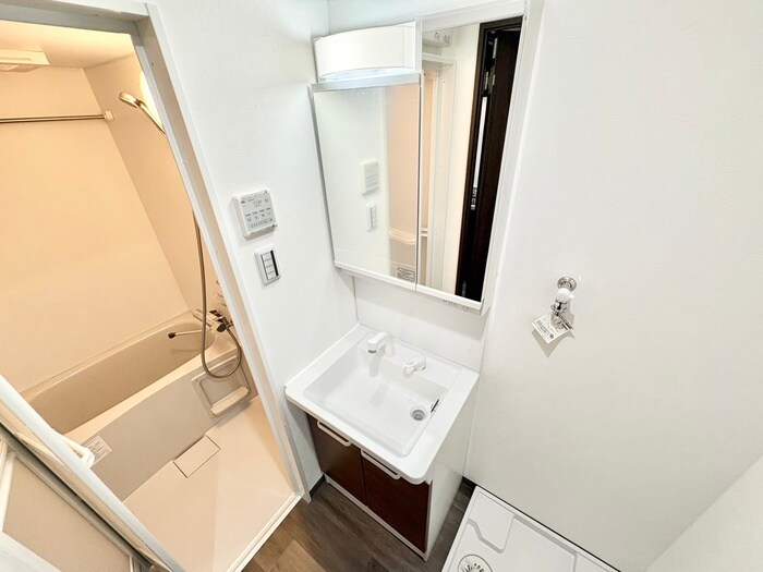 物件内観写真11　(洗面)