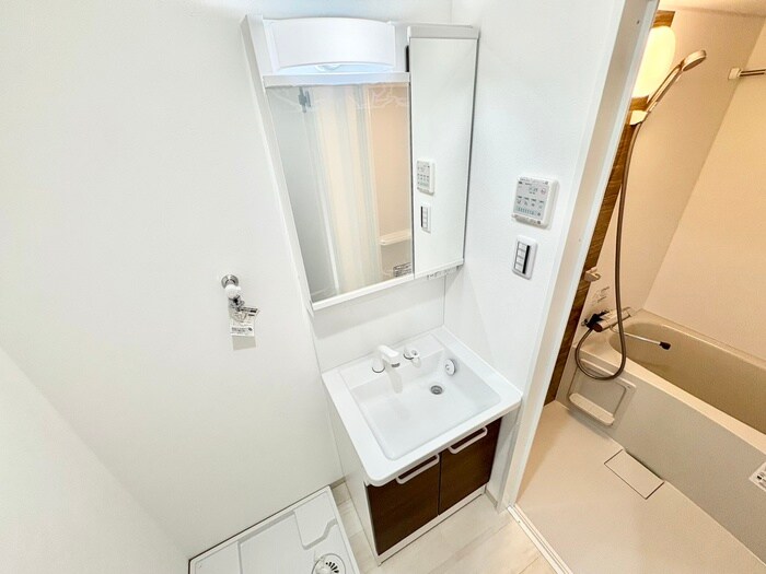 物件内観写真11　(洗面)