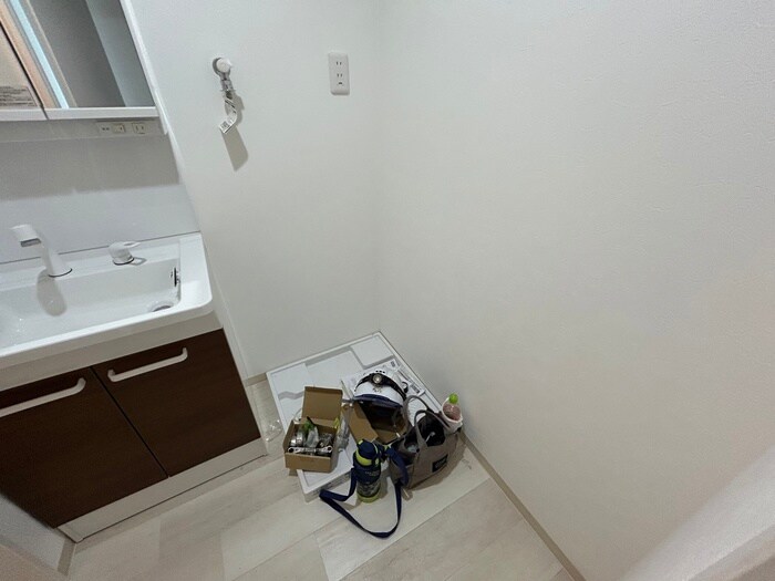 物件内観写真13　(洗濯機置場)