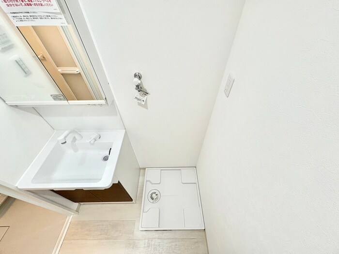 物件内観写真17　(洗濯機置場)