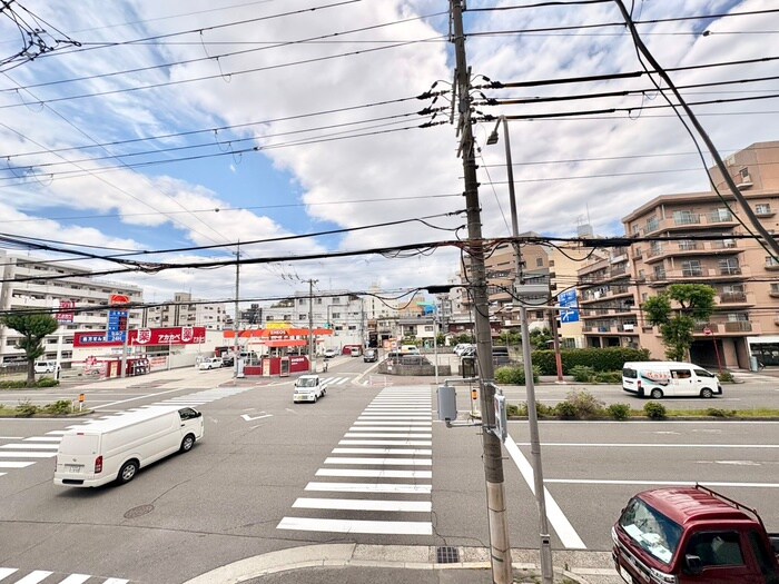 物件内観写真22　(室内からの展望)