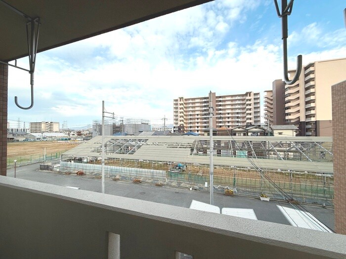 物件内観写真14　(室内からの展望)