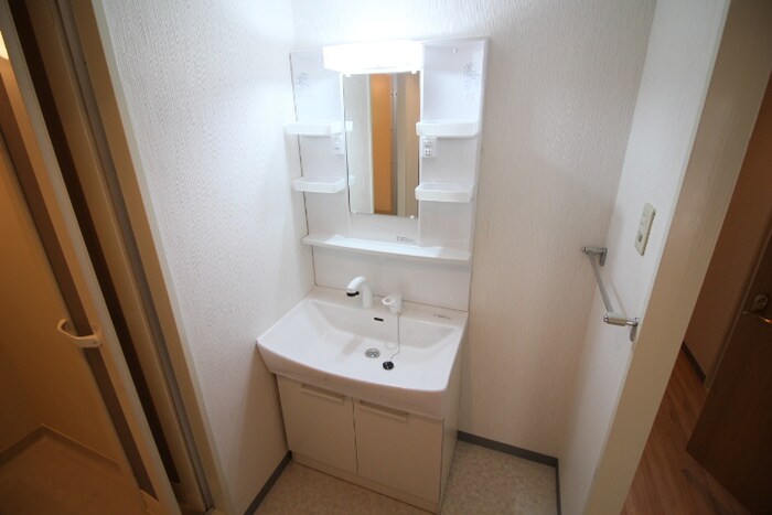 物件内観写真9　(洗面)